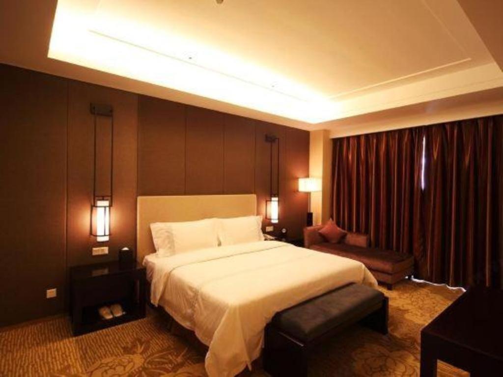 Haiyang Shenglong Jianguo Hotel Hai-yang-hsien Exterior foto