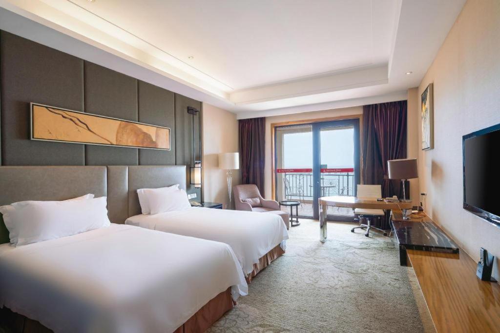 Haiyang Shenglong Jianguo Hotel Hai-yang-hsien Exterior foto